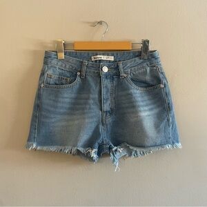 Bluenotes “Vintage Boyfriend” Button-Fly Frayed Jean Shorts – Size 27 EUC